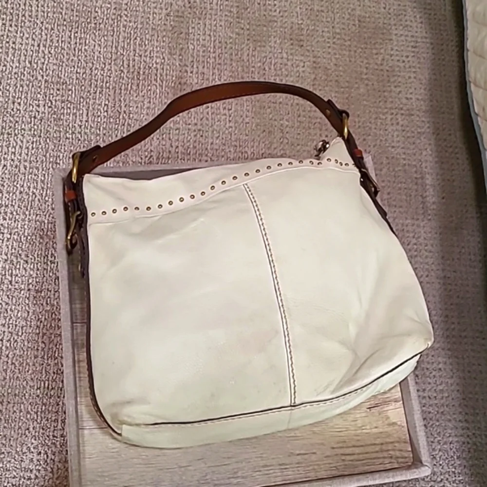 Fossil Leather Shoulder Bag  With Stud Detailing Vintage BOHO - Picture 4 of 15